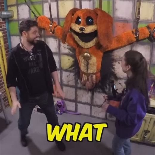 Wicked Makers on Instagram: "We built a real POPPY PLAYTIME Escape Room and trapped @evanandkatelyn! 😄 Full vid on YT! We’ve never built something like this before. What do you guys think? It was so much fun to use one of our giant animatronics and actually build it into an environment, design all the puzzles, and figure it all out. We even got some help from @poppyplaytimeco and included loads of Easter eggs from the previous games as well as the new game. 🤘🏼😄"