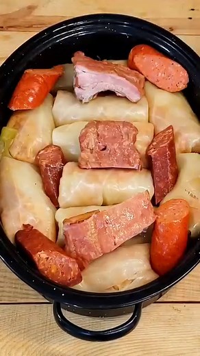 Töltött káposzta #cooking #hungary #pork #cabbage #stuffedcabbage | Annamaria's Kitchen