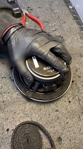 💪🔊 Así instalamos el altavoz en esta Hummer. Una bestia por fuera… y ahora también por dentro. Porque si suena, que suene en condiciones. #Hummer #CarAudio #PUBLICIDAD | madrid audio