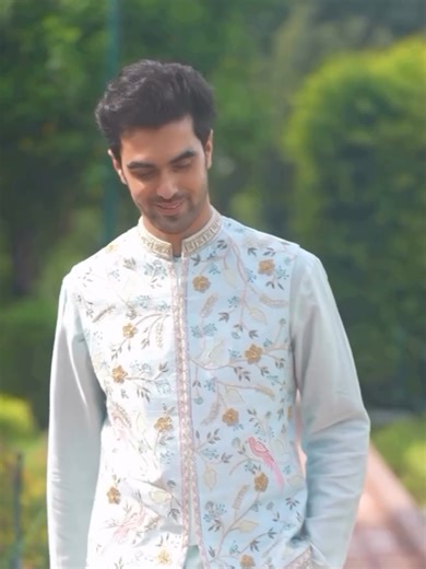 Custom Men's Suits Tailored to Your Style