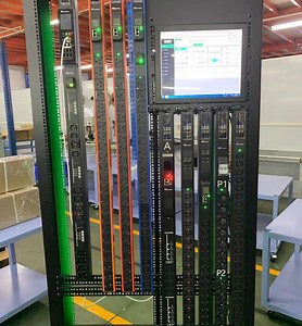 [Hot Item] High-Quality 6 Way IEC C13 LCD Metered PDU for Data Centers