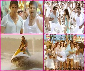 Its Entertainment song Johnny Johnny: Akshay Kumar fails to look drunk! | Bollywood Life