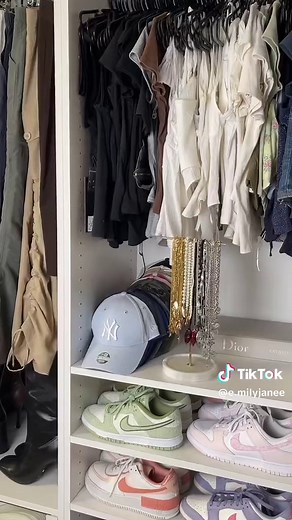 How to Style Green Cargo Pants - Outfit Ideas & Street Style Fashion