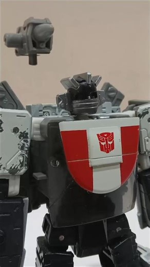 Transformers War For Cybertron Wheeljack Stop Motion #transformers #stopmotion #transformation