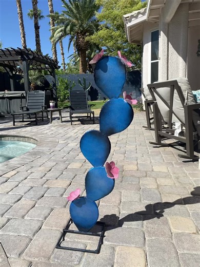 METAL PLANTS, CACTUS, AGAVE… all made to order per order. Need metal for your landscape? Everything is made from thick steel, full welded construction NO ASSEMBLY NEEDED!! Visit my website in my BIO. US Metal Plants! #usmetalplants #metalagave #metalplant #metallandscape #lasvegasmetal #lasvegasmetalplants #metalcactus