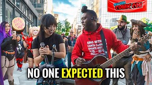 People are captivated when random people sing at Comic Con