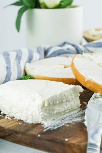 Homemade Cream Cheese Easy Recipe from Scratch