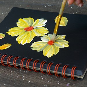 1.9M views · 10K reactions | #art #Easy #artwork #ideas #DIY #artist #satisfying #painting #foryou #satisfyingvideos #flowers #acrylic #paintingart #easydiy #easypainting | Paintify | Facebook