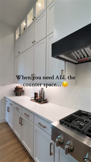 Kindred Homes | Texas Home Builder on Instagram: "POV: your kitchen actually has room for everything 😍✨ This custom floor plan brings ALL the counter space —meal prep, hosting, coffee bar dreams… covered. 🎥 Our new custom model home at The Vines in Haslet, TX 🔓 Now open! Come see it in person and schedule your tour today. #CustomHome #DreamKitchen #HasletTX #NewModelHome #CounterSpaceGoals #ScheduleATour"