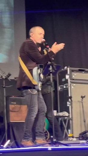 Jensen singing SOB last night at #SPNDallas! YT: Gayle #spn #supernatural #jensenackles #spncast #jensenacklessinging #spnfamily #supernaturalcast #spndallas2023 #jensenacklesedit #spnedit #supernaturaledit #jensenacklesfans #spnfam #theboys #thewinchesters #spncon #supernaturalconventions #spnconvention