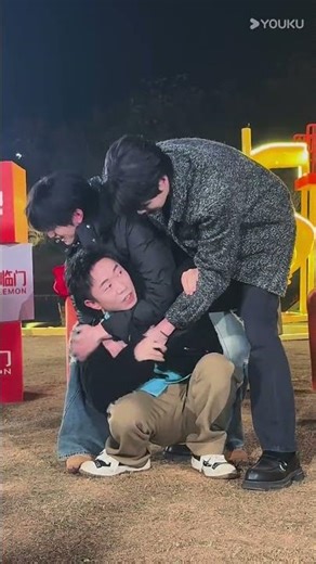 #shorts 魏大勋穆祉丞强制爱杨迪！完全锁死了！！| #周五晚高疯 | 优酷综艺 YOUKU