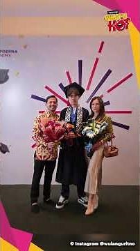 Wulan Guritno Kompak dengan Mantan Suami Dampingi Putra Wisuda