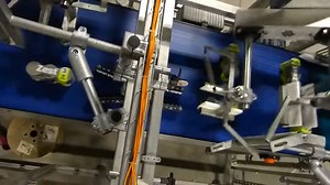 Turning system for canpacks (29)