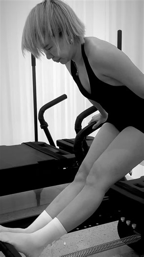 PILATES with CHARMVARINE on Instagram: "I adore you FORMALAB girls 🖤"