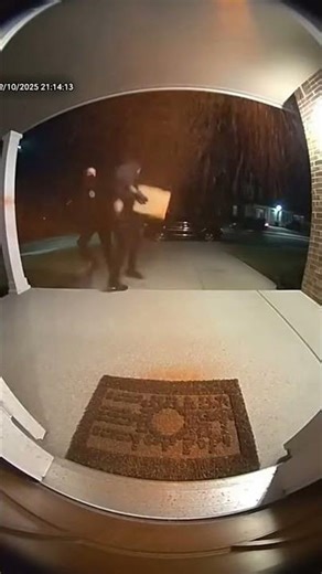 Amazon Thieves Open the Box and Get Hit With Pepper Spray