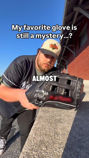 No but like seriously can someone that knows Mark Reynolds get me connected bc I have so many questions. #baseball #mlb #ballglove #baseballglove | White Rose Baseball