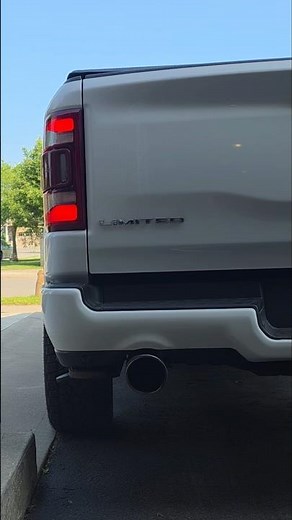 Borla touring exhaust system on the 2020 ram 1500 limited 5.7 HEMI #borla #borlatouring #touring