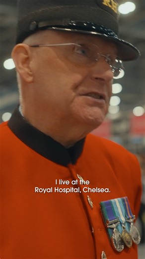 16K views · 191 reactions | "As a 72 year-old, it's never too late to get your training shoes on".  David Godwin from The Chelsea Pensioners was one of the first participants at The Running Show to pick up his bib number for Sunday. We spoke to him about how he's feeling about Marathon Day ❤️ | TCS London Marathon | Facebook
