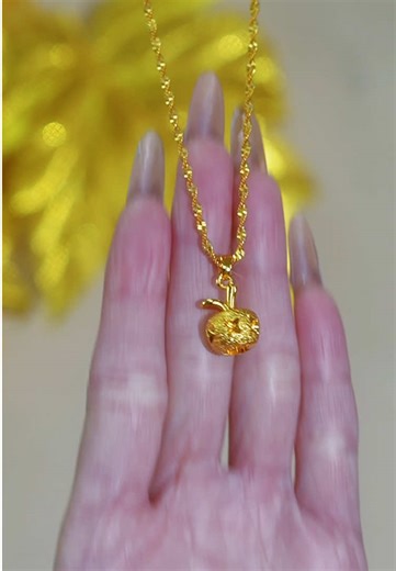 Stylish Jewelry Gifts for Her This Holiday Season