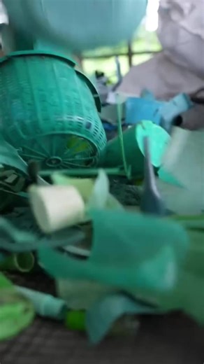 Sustainable Designer Chairs from Plastic Trash