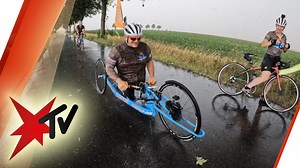64K views · 960 reactions | Bei einem Motorradunfall verlor Florian Sitzmann vor 30 Jahren beide Beine. Danach startete er mit dem Handbike durch. Seine sportlichen Erfolge: Deutscher Meister, Vizeweltmeister, Paralympics-Teilnehmer. Jetzt ist er 900 Kilometer quer durch Deutschland gefahren – um Spenden zu sammeln und anderen Mut zu machen. Wir haben ihn bei seiner großen Handbike-Tour begleitet. | stern TV | Facebook