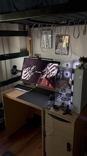 natural lighting😍 #trending #oled #anime #gamingsetup #viral #games #keyboard #pcsetup