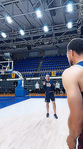 Steph Curry's Amazing Trick Shot! Watch Now!