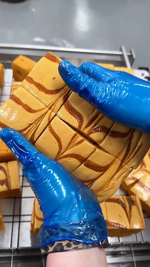 Food Network on Instagram: "The marshmallow cutter moment gave us chills 😲 So squishy, @themarshmallowco!"