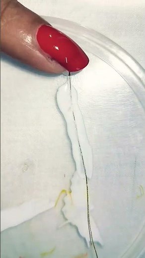 Easy way to make thread nail art at home 🧵💅🏻✨#feather nail art#simplenails #youtubeshorts #shorts