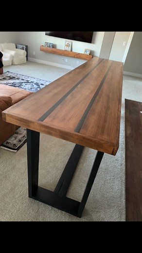 This modern Sycamore bar height table is 🔥 Thank you @drstevenporto for letting us make you this 🙌🏻 #teachergonewoodworker #fyp #woodworking #diy