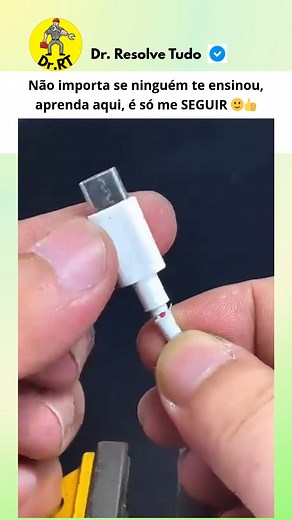 SIGA👉 @dr.resolve.tudo 👊 Truques geniais para consertar carregadores de celular! #façavocêmesmo #faztudo #homemdeverdade #maridodealuguel #diy #diybrasil #DrResolveTudo #iphone #carregadordecelular #truquesdeconserto #carregador | Dr. Resolve Tudo