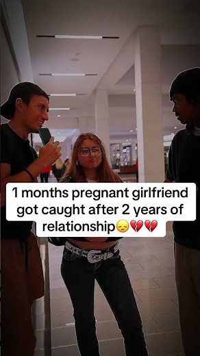 Cheaters Panic When Confronted at the Mall