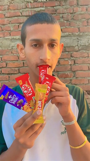Dairy milk chocolate 🍫 aur kit kar chocolate 🍫 #5starchocolate🍫#shorts#funny