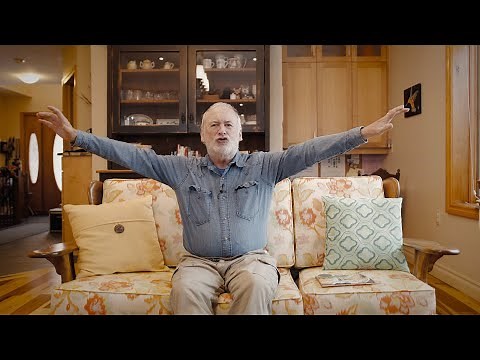 Watch world-renowned storyteller Robert Munsch perform The Paper Bag Princess