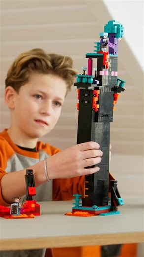 Build and explore your own mega Enderman tower! 🤩 Featuring 2 builds in one, it's the perfect edition to any crafters inventory 💥⛏ Choose between the Enderman Tower and the action-packed Enderman Fortress ✨ Create, play and display in epic Minecraft style! 👾🎉 https://www.toyworld.com.au/products/lego-21279-minecraft-the-enderman-tower | Toyworld Australia
