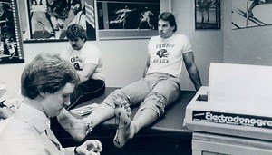 Chicago Bears Hall of Famer Jimbo Covert chooses Matt Suhey for introduction