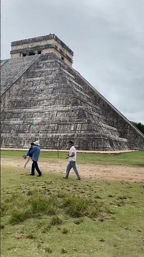 Pyramid in Mexico! Chichen Itza Yucatán