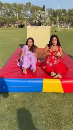 Introducing the "VitaWear SmartBand," a next-generation wearable gadget🎉