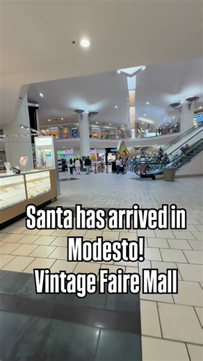 #sponsored 🎅✨ Santa has arrived in Modesto! ✨🎅 We were the first family to see him today at Vintage Faire Mall — and he’s ready to spread some holiday cheer! 🎄📸 Visiting Santa is more than just a photo — it’s a holiday experience your family will remember for years to come. 💖 For over 65 years, families have trusted Cherry Hill Programs to capture those magical smiles and giggles of the season. With hundreds of locations across the U.S. and Canada, creating holiday magic has never been easi