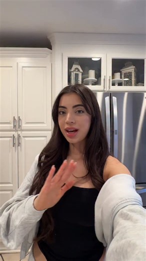 Kiana Hernandez on Instagram: "Evolv just launched a natural peptide designed to support your body’s GLP-1 pathways, and they’re running a BOGO sale this week only 👀 If you’ve been curious about GLP-1–supporting products, this is one of the first natural peptide options on the market! You can shop the promo here: https://cm.watertight.co/l/kW3R @evolvlife #EVOLVpartner"