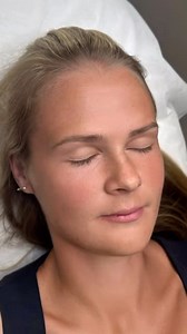 Hot tip from PRO Team artist Inna (@inna_poldsaar). 🎨✨ When it comes to inorganic-based hybrid pigments, Inna’s secret weapon? The medium taper 1RL needle! 💥 Why she’s obsessed: medium taper = faster pigment implantation and smoother results—especially with inorganics! If you haven’t tried MT yet, Inna says, “Trust me, it’s a game-changer!” 🙌 For this look, she used the PIXL 0.35mm 1RL MT for ultimate precision and speed. Who’s ready to level up their needle game? 🔥 💁‍♀️ https://tinadaviesp