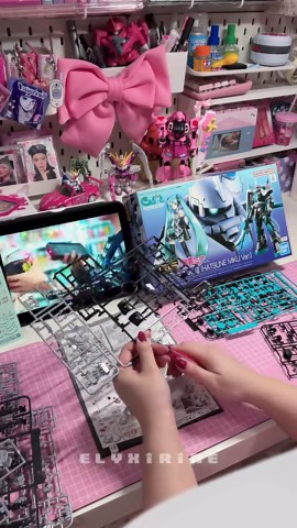 The Gundam x Hatsune Miku build that was too fun