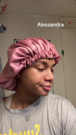 Sjiady ASMR: Painting Your Toenails | Vlog Update