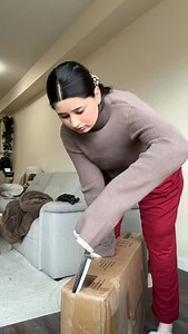 92K views · 1.9K reactions | Thank you so much @aosom_ca for sending this beautiful desk 殺 half of my day is literally spent on this 殺 . Also guys don’t forget to use my code KOL10 and this is the direct link ( https://bit.ly/lovegillx_ ) for that beautiful desk  . Aosom Day: https://bit.ly/4iz9U7d | Love gill | Facebook