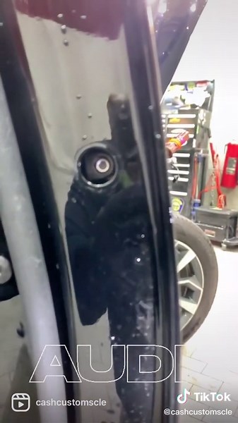 Guía de Remoción de Manija de Puerta Audi Q5