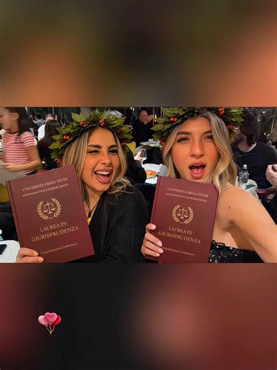 #capcut #capcutpioneer ✨Come creare la tendenza virale AI delle foto di laurea dell'Università di Milano in Italia ✨ 🔥Tutorial completo della tendenza virale delle foto AI di laurea dell'Università di Milano in Italia🔥 💥Modello TIKTOK per le foto di laurea dell'Università di Milano in Italia, super facile da usare!💥 😱Realizza le foto di laurea dell'Università di Milano in Italia in 2 minuti ✅Guida passo passo all'effetto AI virale delle foto di laurea dell'Università di Milano in Italia, ac