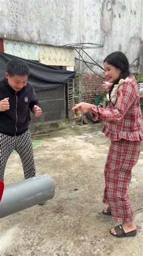 This Neighbor Prank Went Too Far… Ending Is HILARIOUS 🤣#shorts