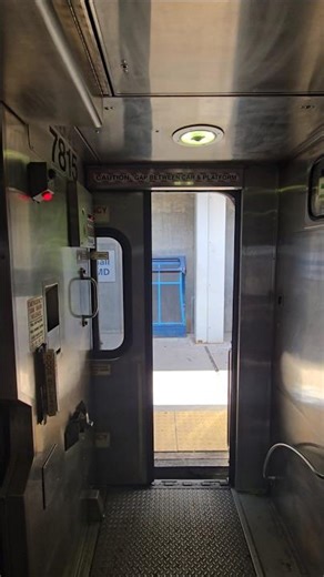 MARC III Kawasaki Train Door Closing Alarm