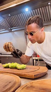 Avocadooo 🥑 #saltbae #saltlife #salt #food #avocado | Nusret