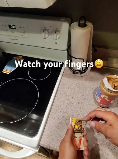 How To Set A Mouse Trap😂